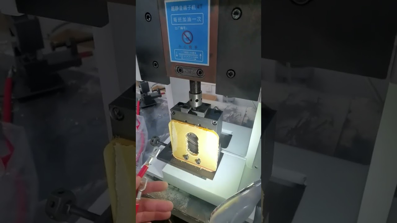 4T Terminal Machine with Hexagonal Mold Crimping Copper Lug Terminals #factory #machine